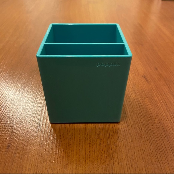 FREE IN A BUNDLE* Pen cup - Picture 3 of 8